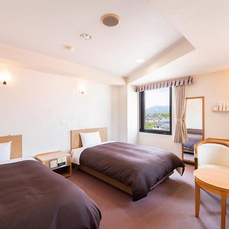 Hotel Primrose Saito Extérieur photo