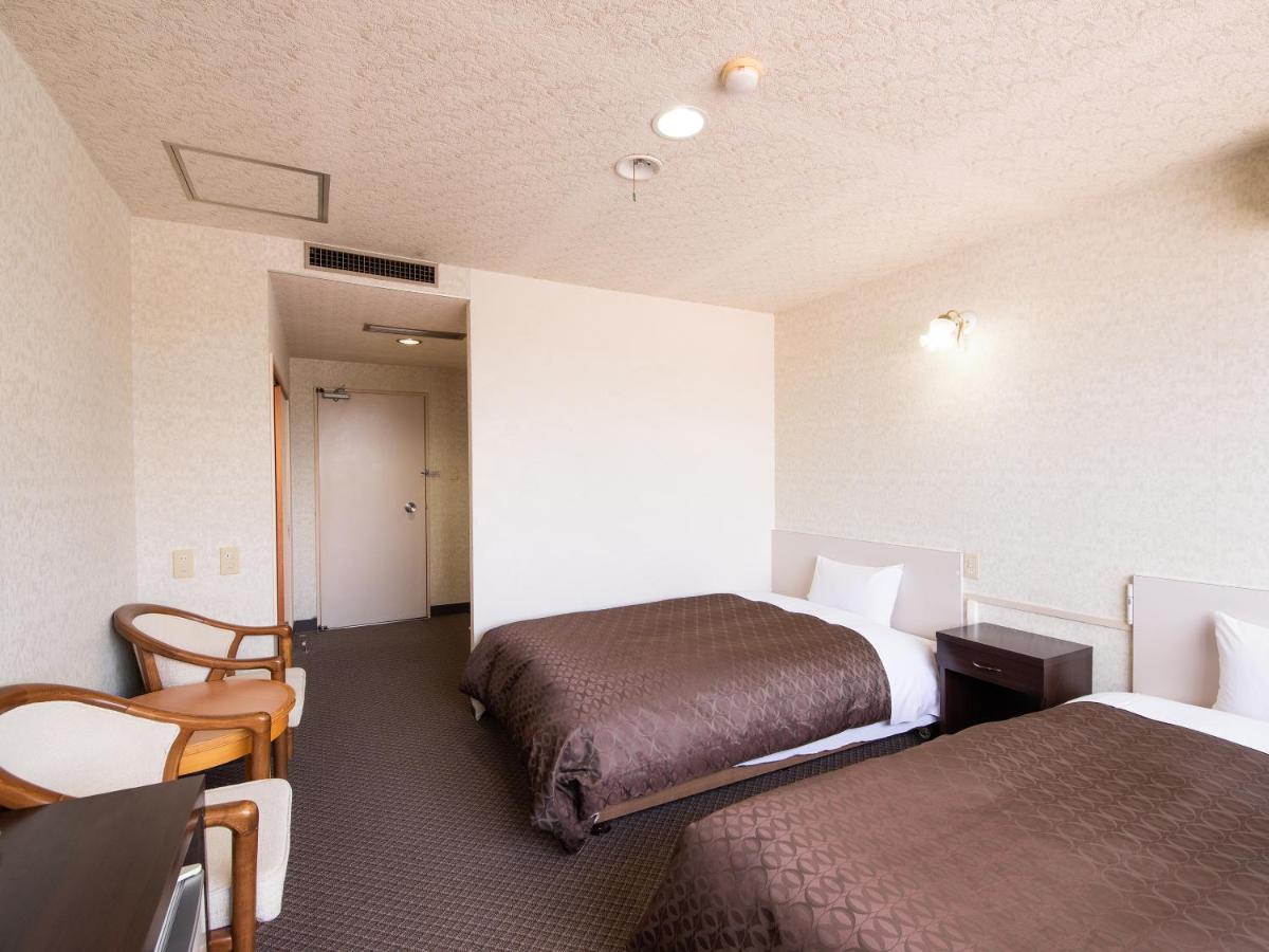 Hotel Primrose Saito Extérieur photo