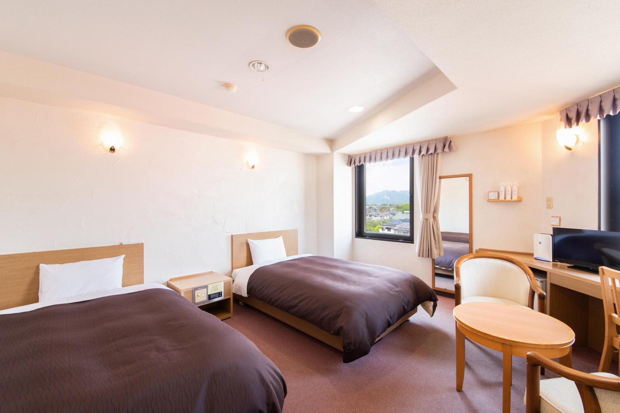 Hotel Primrose Saito Extérieur photo